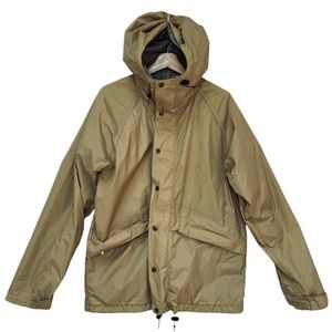 L.L. Bean Men's Jacket Medium Windbreaker VINTAGE Gortex Made in the USA Tan